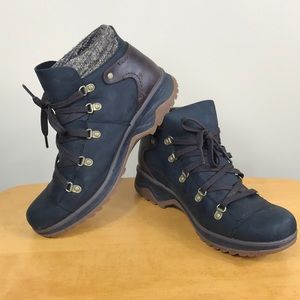 black leather hiking boots womens